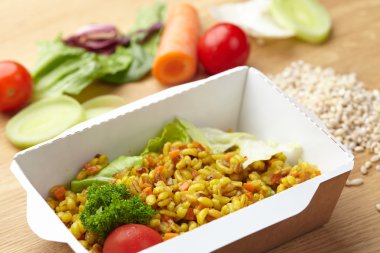 arpa ve zerdeçal ile sebze