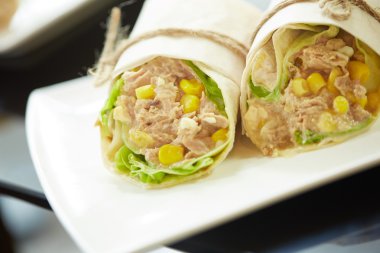 Rulo olarak sebzeli pide