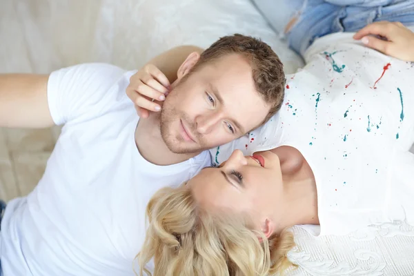 Feliz casal sorridente — Fotografia de Stock