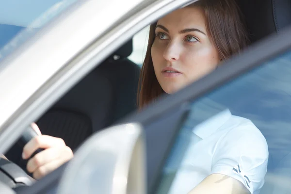 Woman driving car — Stock Photo, Image