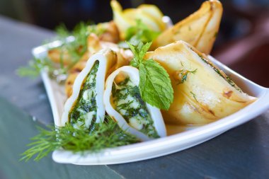 Yangın dolması kalamar kavrulmuş