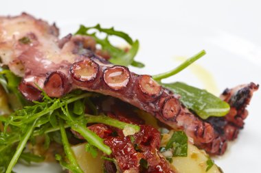 Ahtapot patates, roka