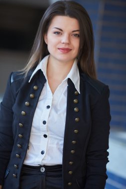 işkadını ofis koridorunda