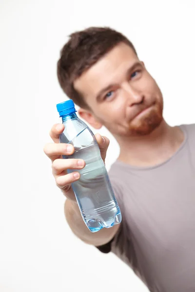 Człowiek z butelka wody — Zdjęcie stockowe