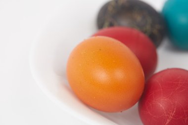Renkli boyalı yumurta