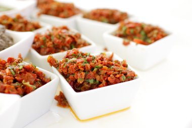 Soslar ve aperatifler büfe