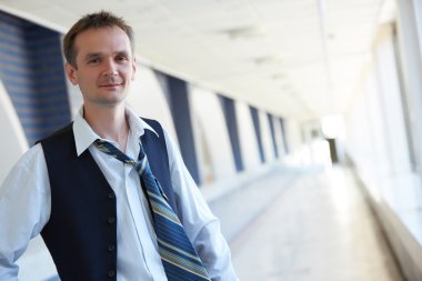 Çaresizlik içinde üzgün işadamı