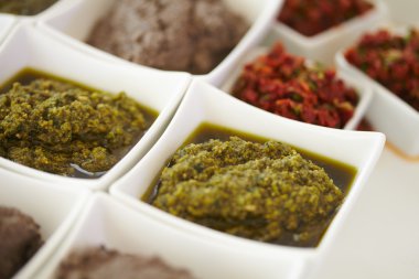 Soslar ve aperatifler büfe