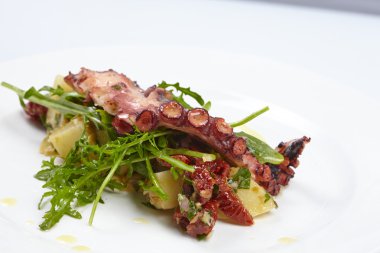 Ahtapot patates, roka