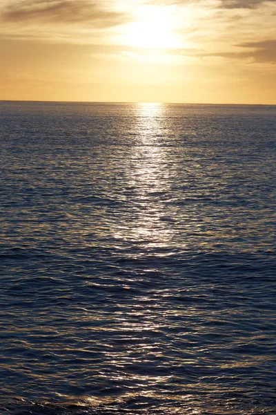 Ηλιοβασίλεμα πάνω από τη θάλασσα στη Νότια Αφρική — Φωτογραφία Αρχείου