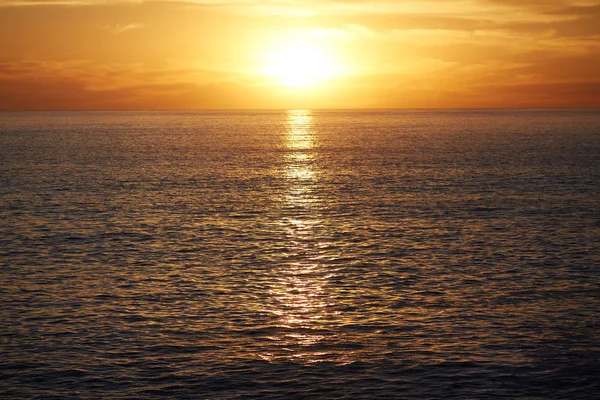 Pôr do sol sobre o mar na África do Sul — Fotografia de Stock