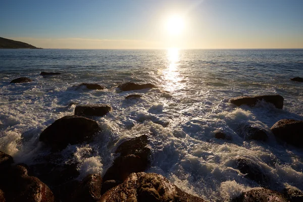 Por do sol sobre o mar na África do Sul — Fotografia de Stock