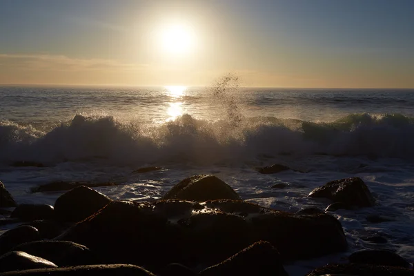 Sonnenuntergang über dem Meer in Südafrika — Stockfoto