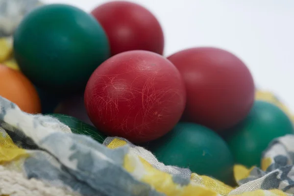 Œufs de Pâques pliés en tissu — Photo