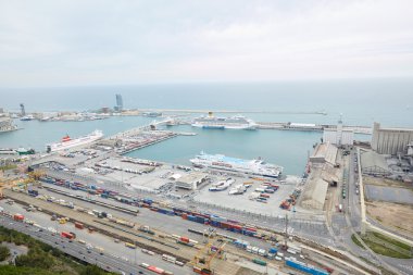 Kargo liman Barselona görünümünü