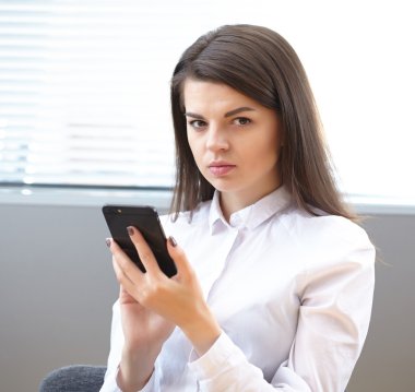 iş kadını ile mobil mobil ofis 