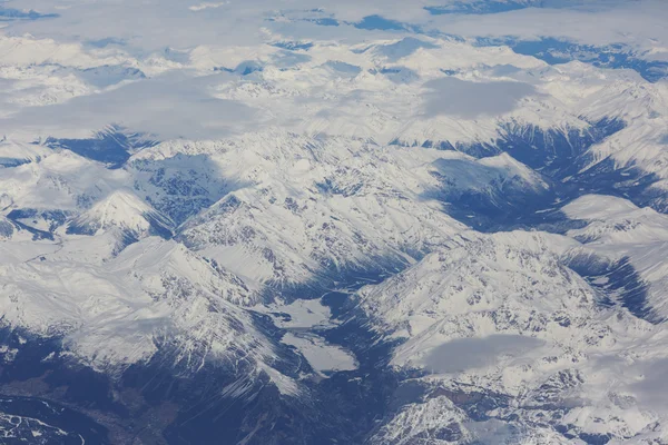 Vista de avião para montanhas — Fotografia de Stock