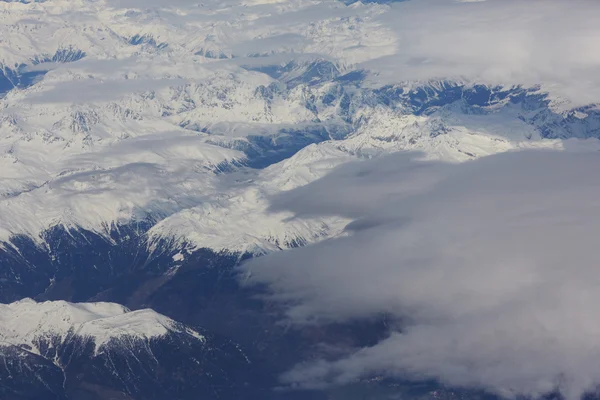 Vista de avião para montanhas — Fotografia de Stock