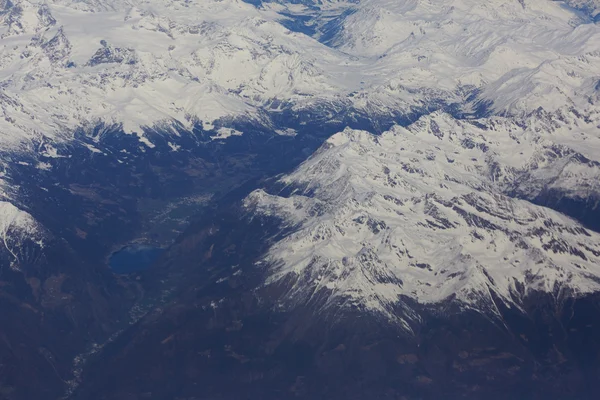 Vista de avião para montanhas — Fotografia de Stock