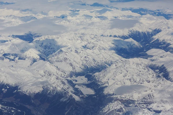 Vista de avião para montanhas — Fotografia de Stock