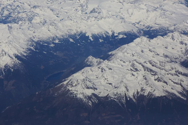 Vista de avião para montanhas — Fotografia de Stock