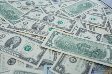 banknot iki ve 100 USD