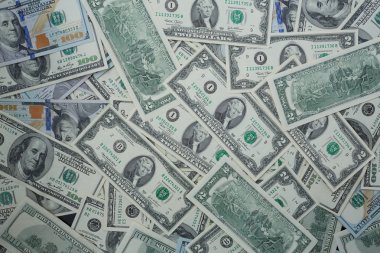 banknot iki ve 100 USD