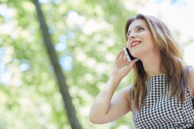 güzel bir kadın ile telefon