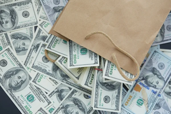 Bani din geanta de hartie — Fotografie, imagine de stoc