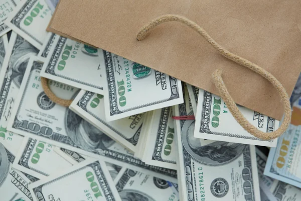 Bani din geanta de hartie — Fotografie, imagine de stoc