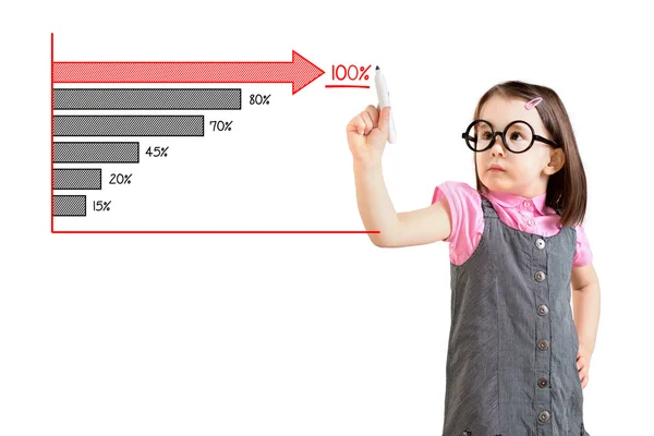 Söt liten flicka klädd i Business Dress och ritning ett börskursdiagram. Vit bakgrund. — Stockfoto