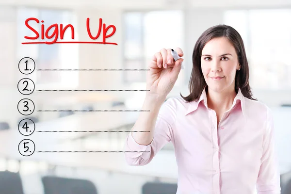 Podnikání žena psaní seznamu prázdné Sign Up. Kancelář pozadí. — Stock fotografie