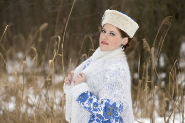 Sevgililer Günü'nde çiçek kız