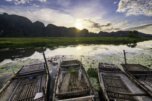 Świt Rezerwacie Przyrody Van Long Wetland Prowincji Ninh Binh Wietnam — Zdjęcie stockowe