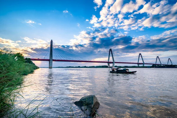 Nhat Tan Bridge Kabelbro Som Korsar Röda Floden Hanoi Och — Stockfoto