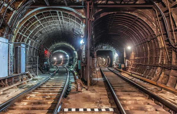 Dois túneis de metro — Fotografia de Stock