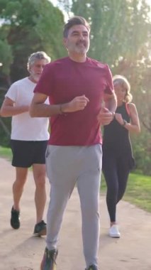 Üst düzey sporcular emekliliklerinde sağlıklı bir yaşam tarzının tadını çıkarıyorlar.