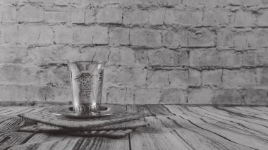 Şarap ve matzoh Yahudi Fısıh ekmek ile natürmort