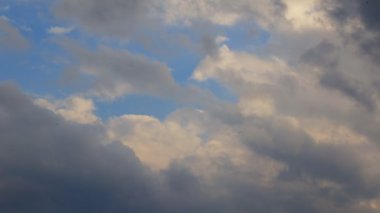 Gökyüzü bulutlar ufuk