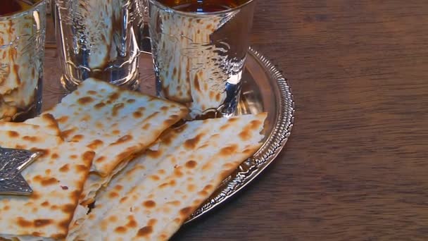 Passover Fısıh hamursuz ekmek şarap — Stok video
