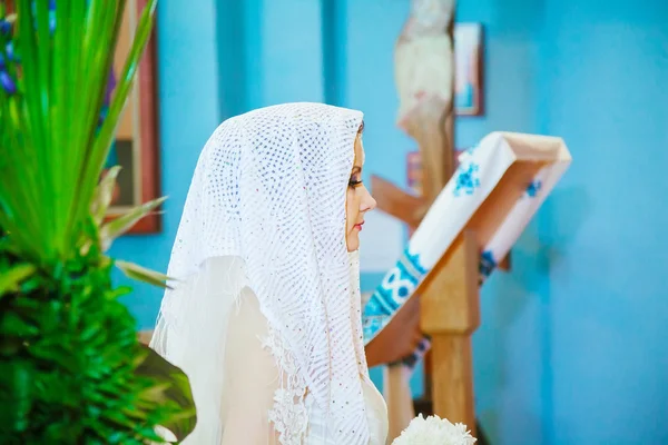花嫁結婚式教会 — ストック写真