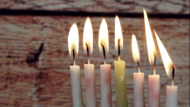 Hanukah świece z okazji żydowskiego święta święto Chanuka — Wideo stockowe