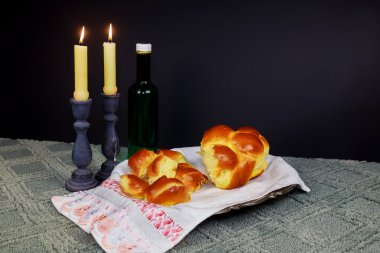 Shabbat Shalom İbranice Birliği mumlar ile