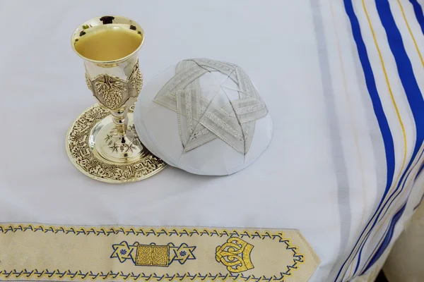 Scialle di preghiera - Tallit, simbolo religioso ebraico — Foto Stock
