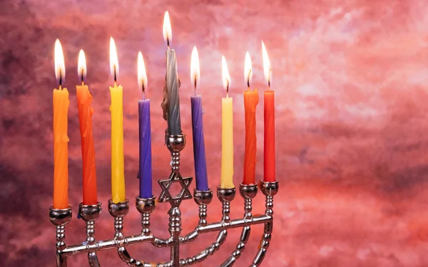 Yahudi tatil Hanukkah menorah ile arka plan — Stok fotoğraf