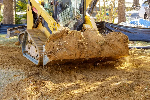 Mini Excavadora Con Tierra Haciendo Trabajos Paisajismo Nivelar Suelo — Foto de Stock