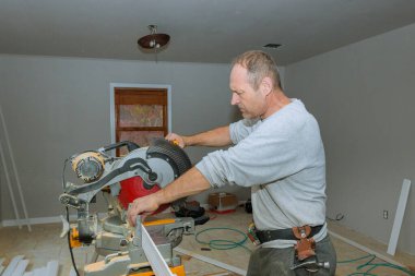 Dairesel testere keskin döner bıçağı keser yeni süpürgelik ahşap ekipman makineleri