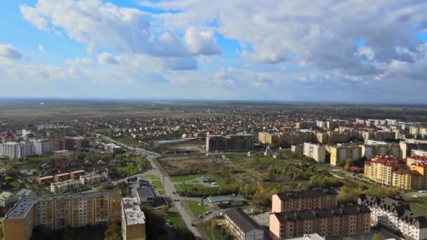 Architecture urbanisme du toit de la ville Uzhgorod vue sur l'Ukraine Europe — Video