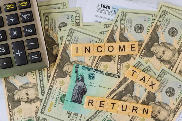 Individuell Inkomstskatt Datum Tid Retur Formulär 1040 Usa Med Miniräknare — Stockfoto
