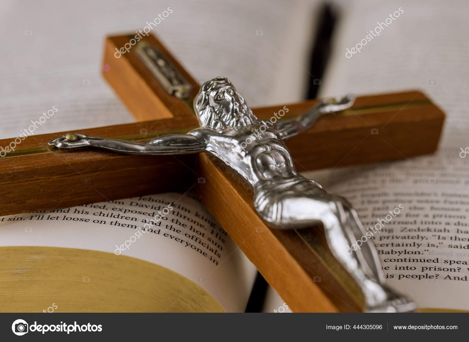 January New York 2021 Holy Bible Holy Cross Jesus Way — Stock